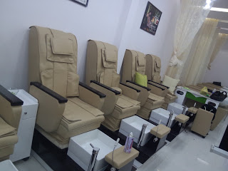 thiết kế salon nail