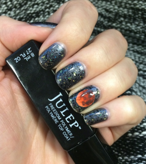 blood-moon-nail-art