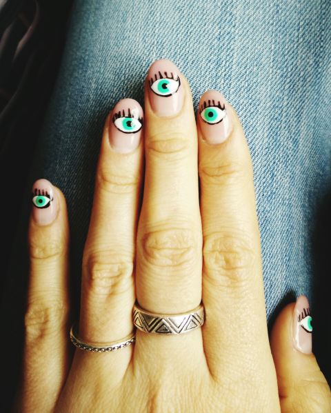 gallery-1443728474-eyeball-nail-art