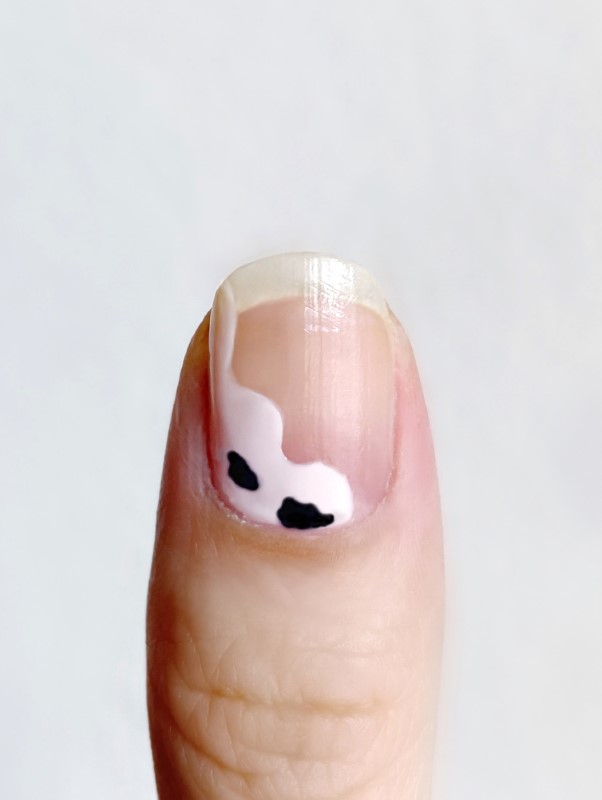 Nails Art đơn giản - Vẽ hoạt hình nổi không cần bột | Vẽ nail hoạt hình bò  sữa là họa tiết vẽ nail rất đơn giản, trong video này chúng ta